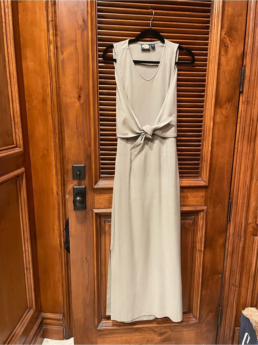 Tommy Bahama 100% silk sleeveless front-tie maxi dress